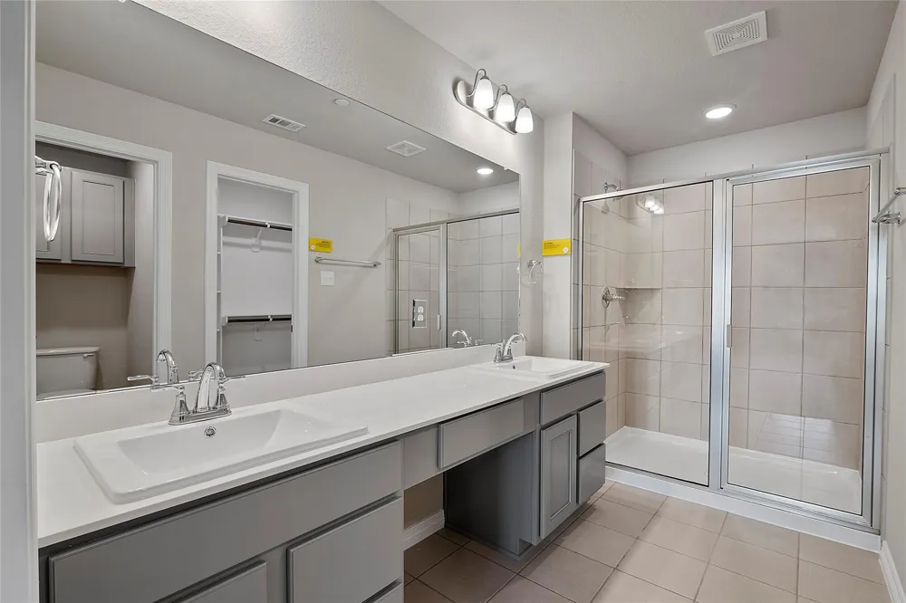 2331 Seven Oaks Boulevard #16 Tomball, TX 77375