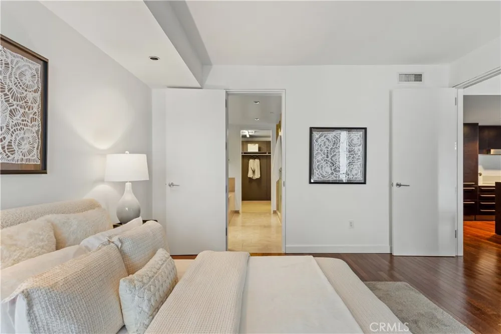 6250 Hollywood Blvd 8D Los Angeles, CA 90028