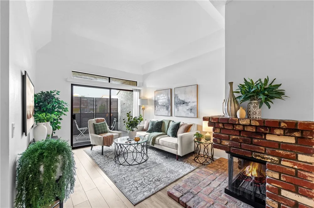 5071 Dorado Drive #106 Huntington Beach, CA 92649