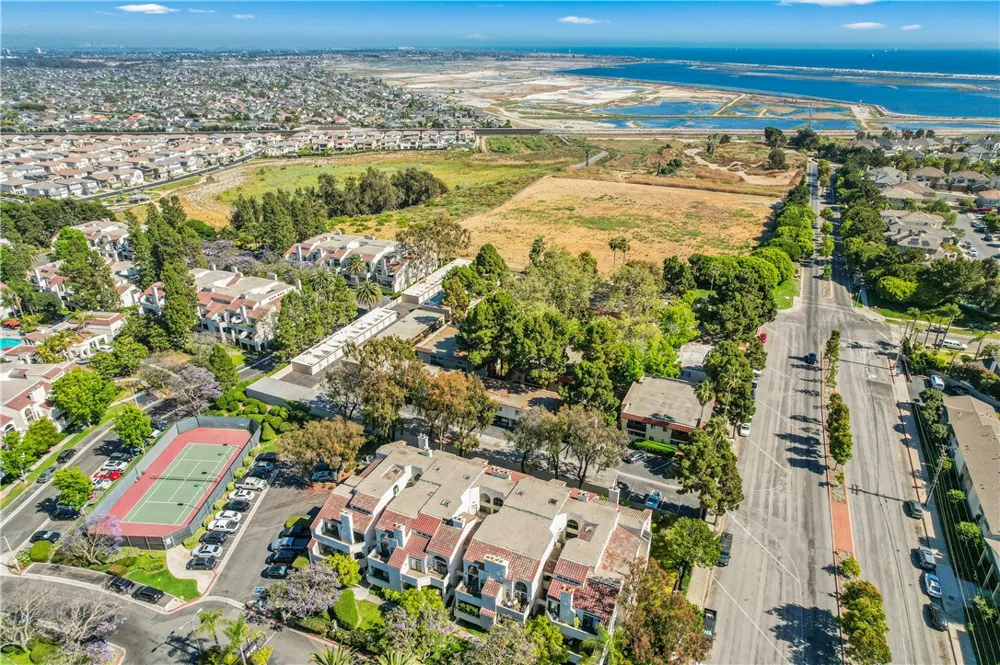 5071 Dorado Drive #106 Huntington Beach, CA 92649