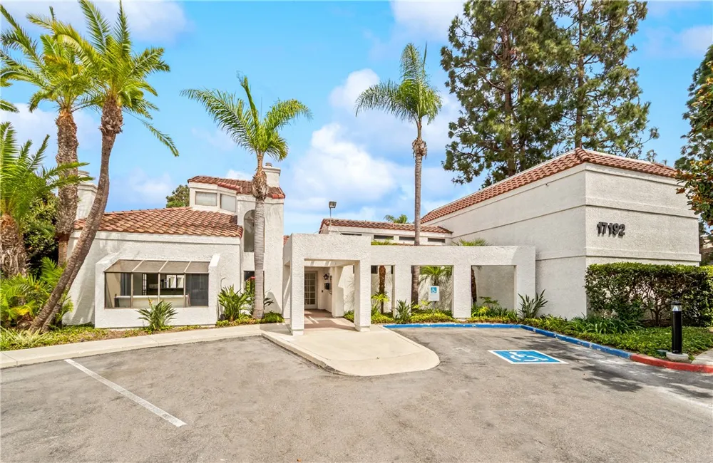 5071 Dorado Drive #106 Huntington Beach, CA 92649