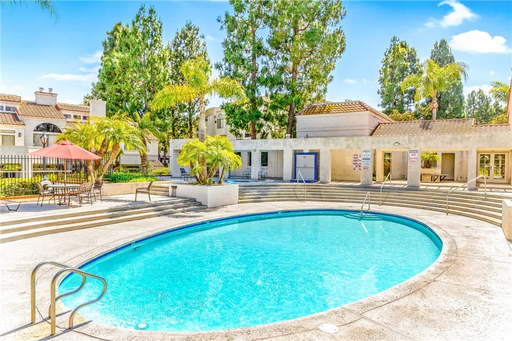 5071 Dorado Drive #106 Huntington Beach, CA 92649