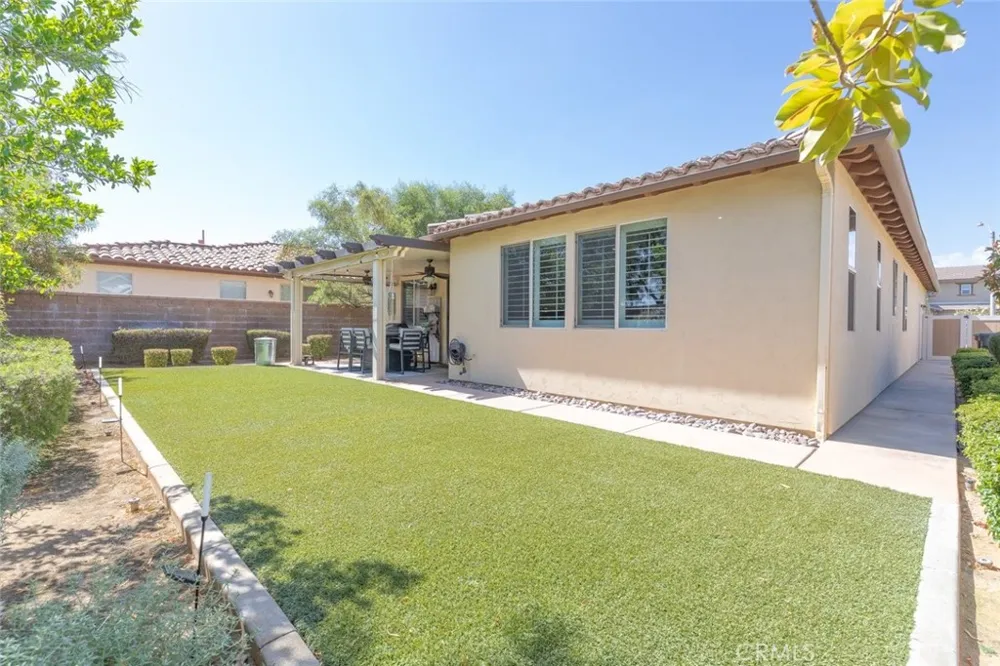 163 Tradition Court Calimesa, CA 92320