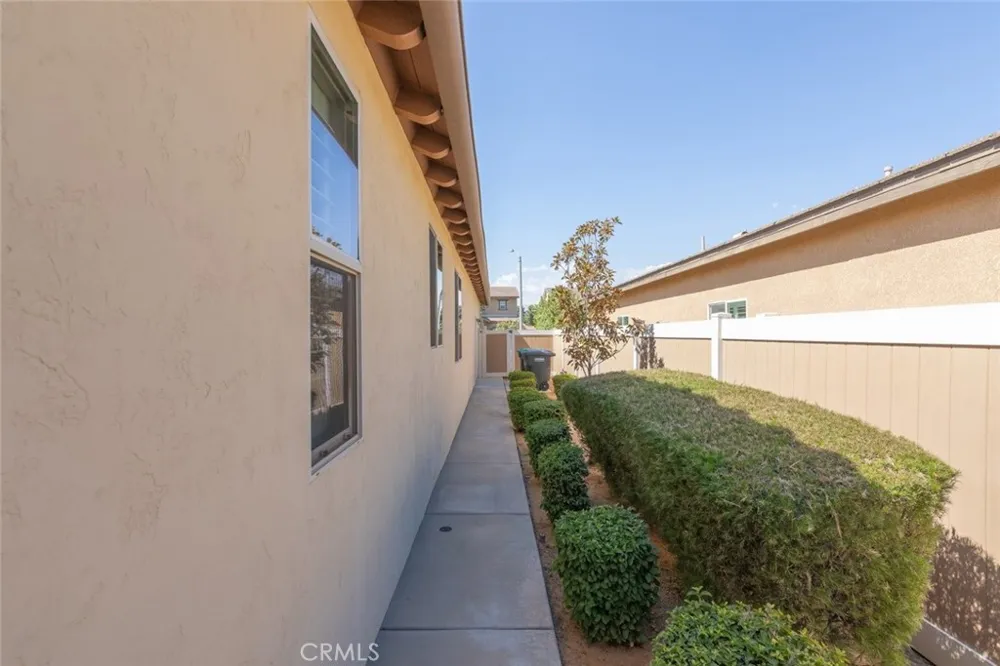 163 Tradition Court Calimesa, CA 92320