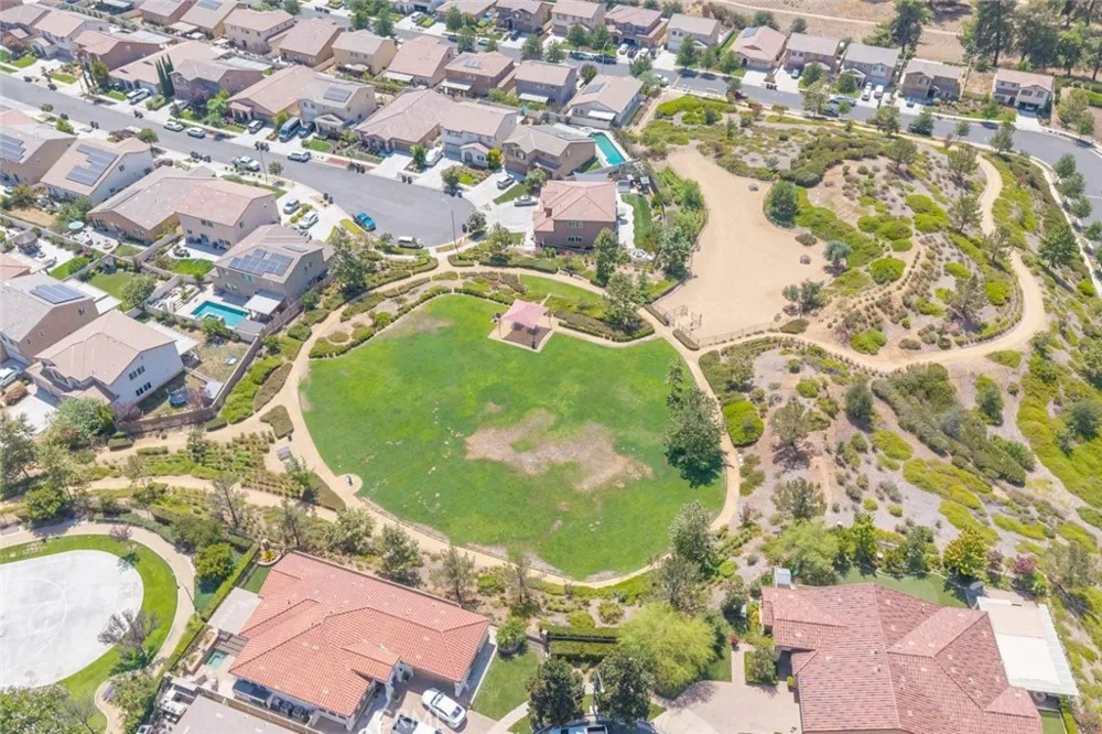 163 Tradition Court Calimesa, CA 92320