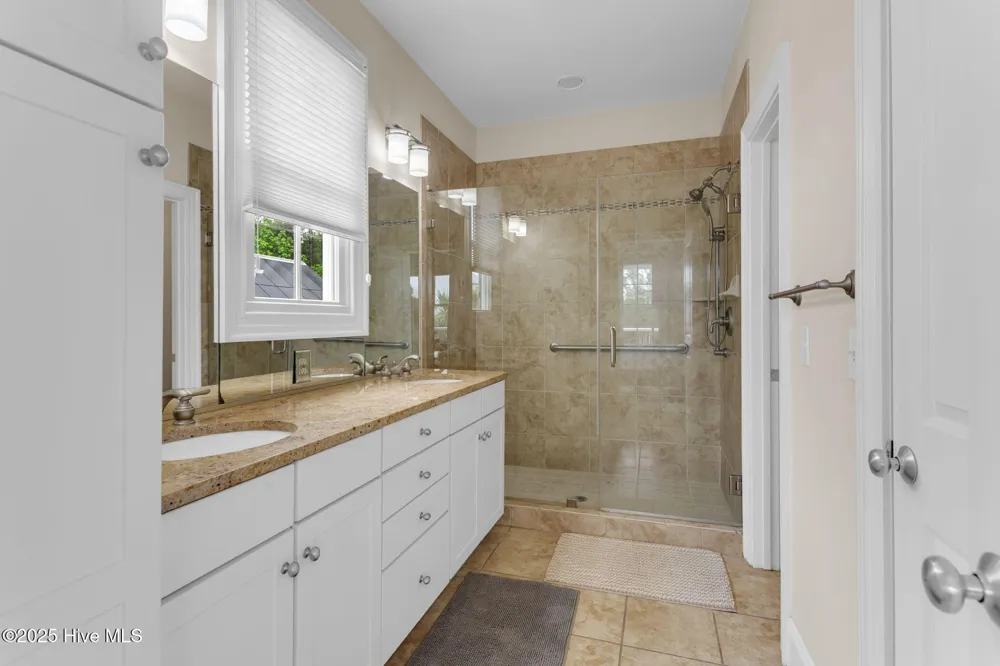 6413 Chalfont Circle Wilmington, NC 28405