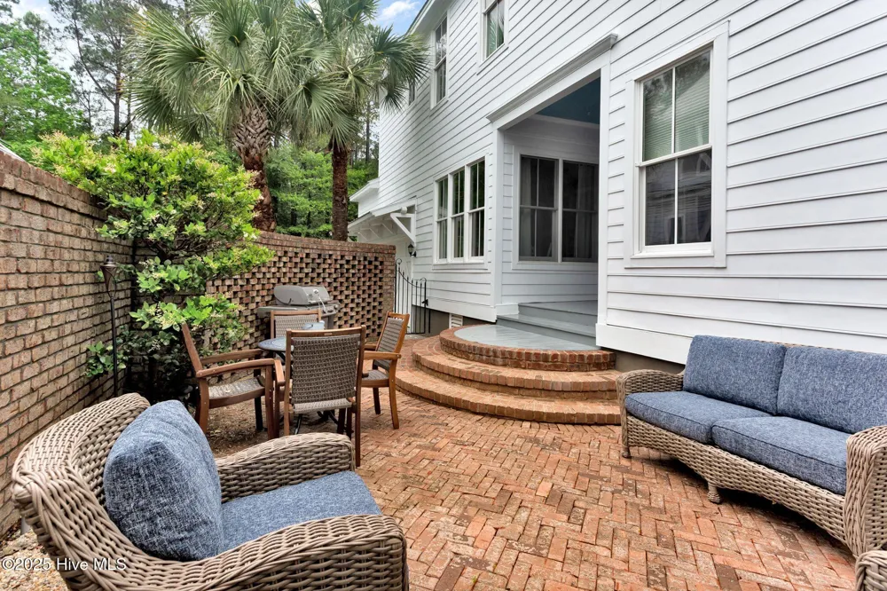 6413 Chalfont Circle Wilmington, NC 28405