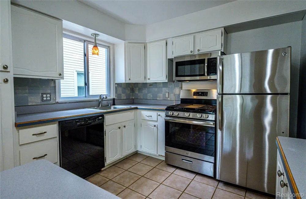 505 S Minerva Avenue Royal Oak City, MI 48067