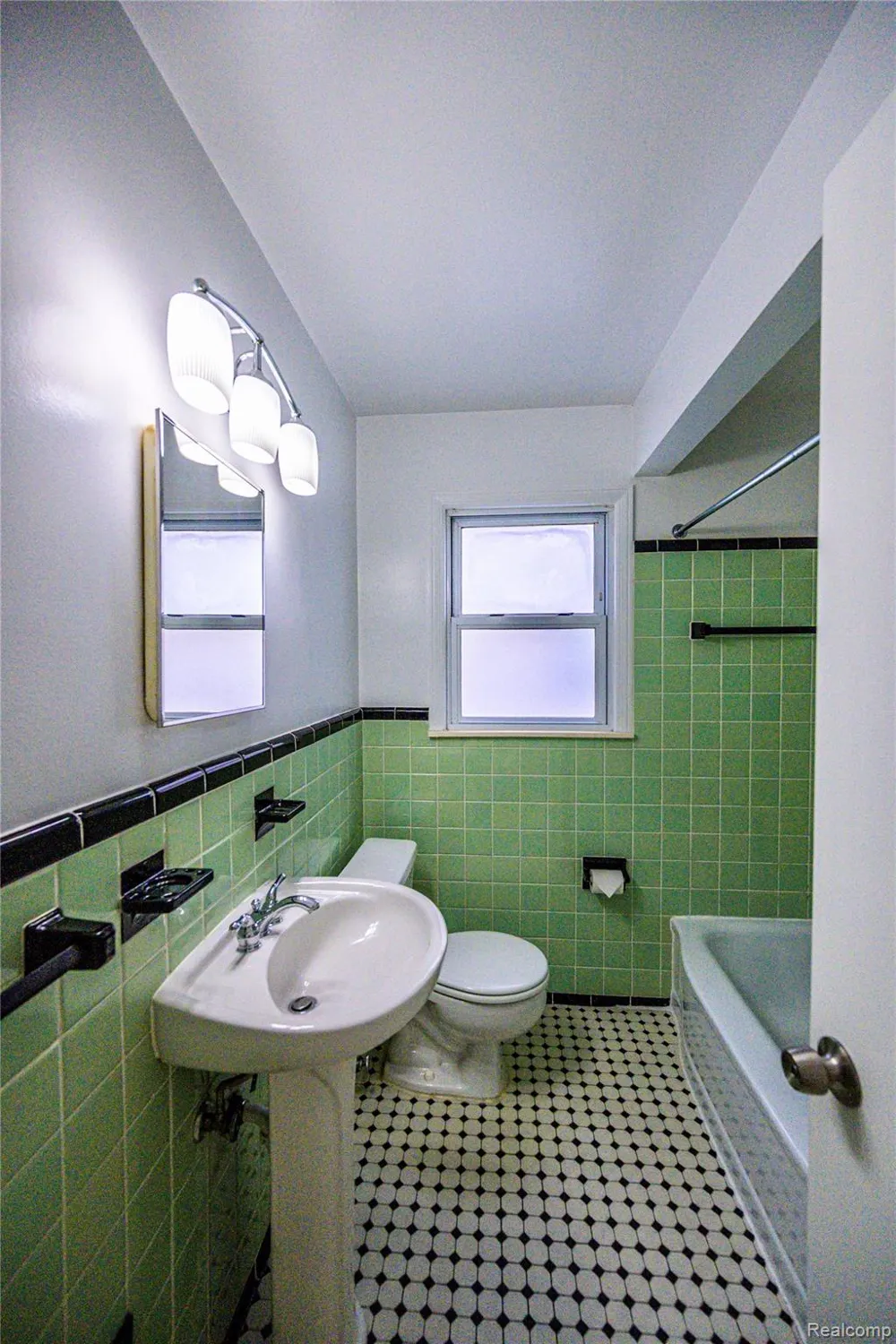505 S Minerva Avenue Royal Oak City, MI 48067