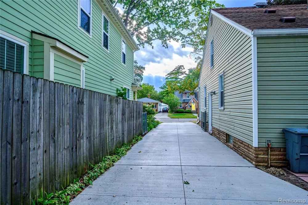 505 S Minerva Avenue Royal Oak City, MI 48067