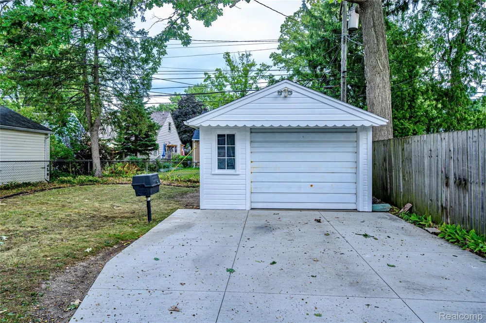 505 S Minerva Avenue Royal Oak City, MI 48067
