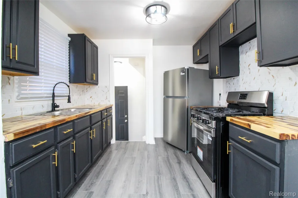 18244 Faust Avenue Detroit City, MI 48219