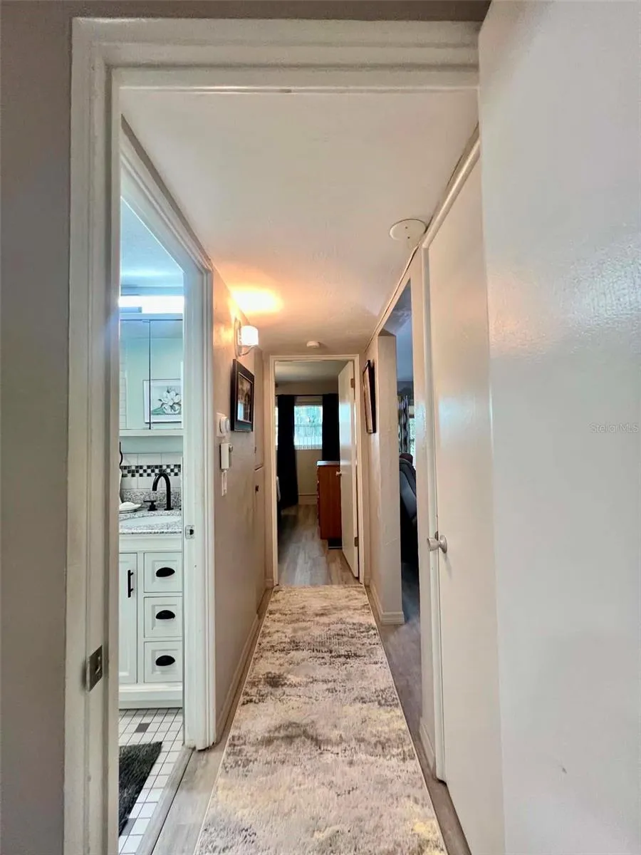 5820 43RD TERRACE TERRACE #1404 Kenneth City, FL 33709