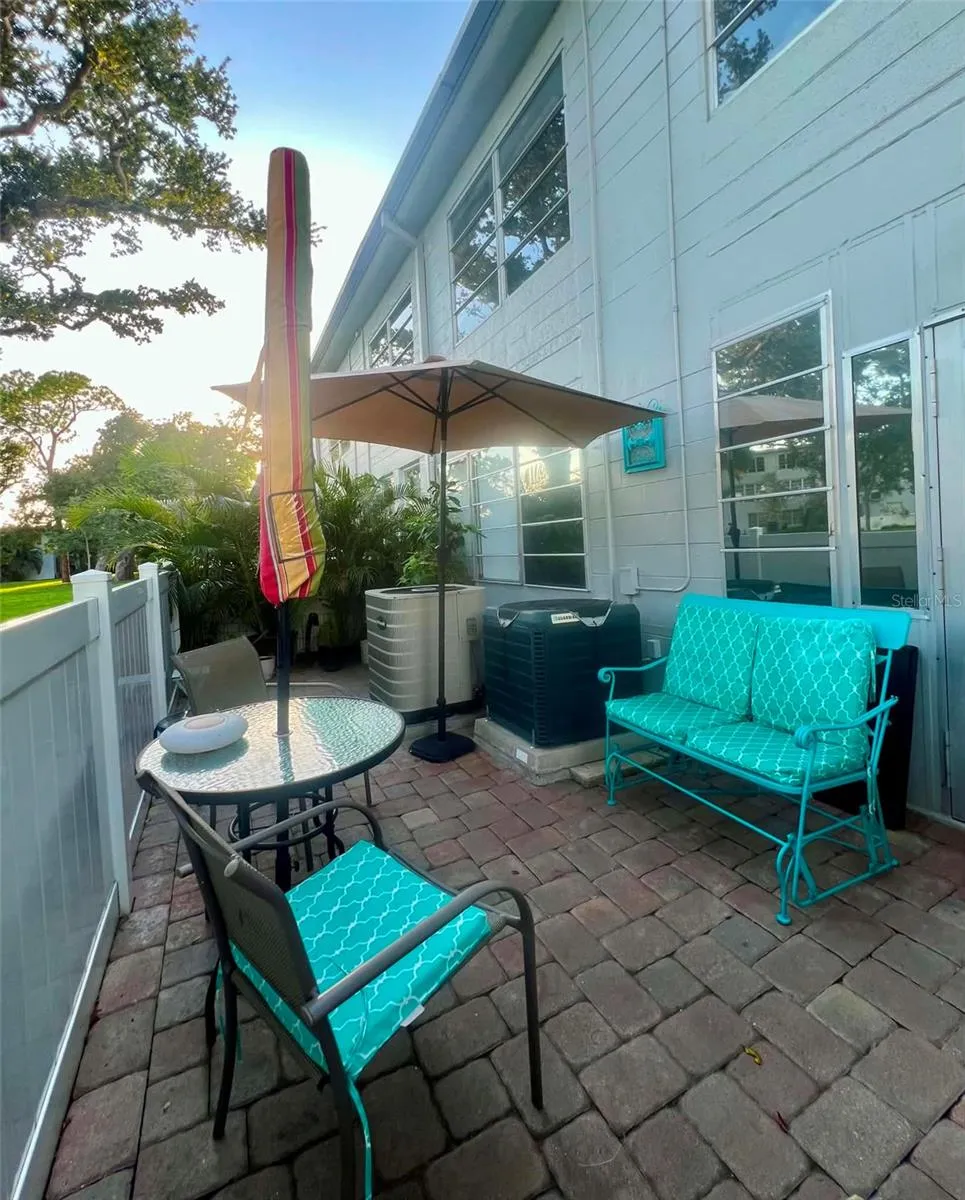 5820 43RD TERRACE TERRACE #1404 Kenneth City, FL 33709