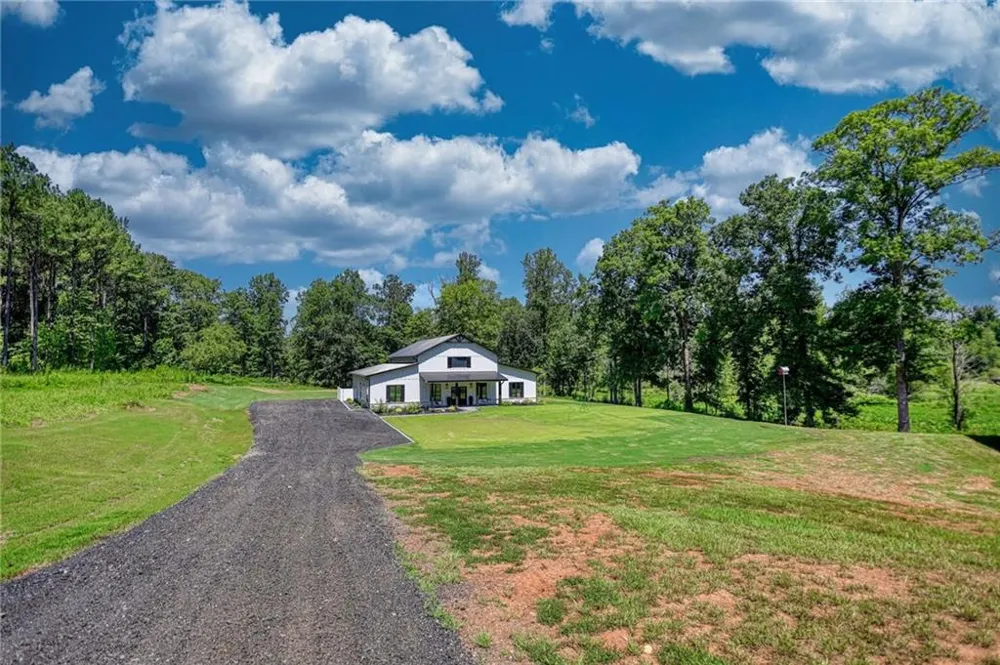 1321 Aqua Rd Madison, GA 30650