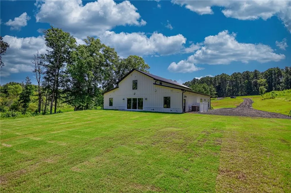 1321 Aqua Rd Madison, GA 30650