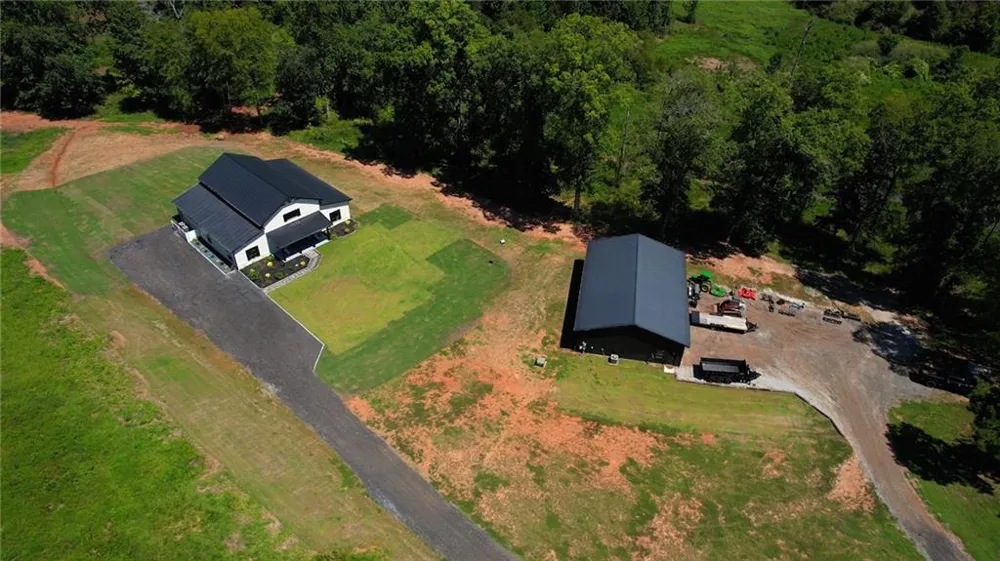 1321 Aqua Rd Madison, GA 30650
