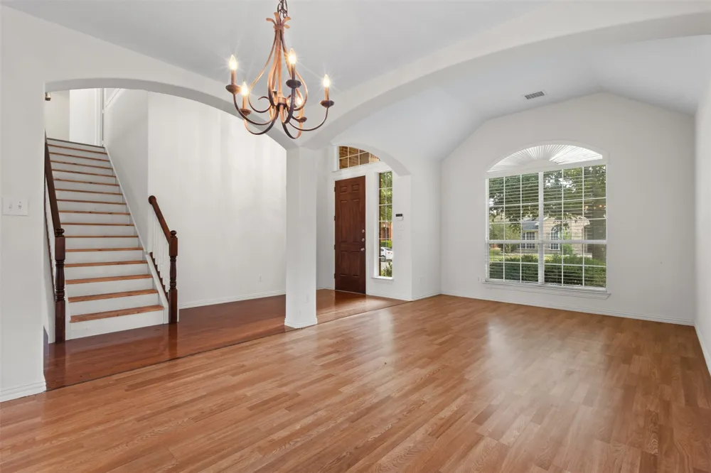 7513 Kallan Drive Rowlett, TX 75089