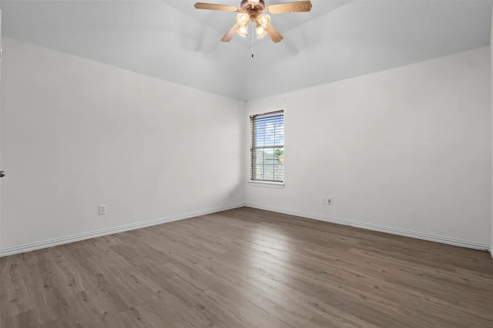 7513 Kallan Drive Rowlett, TX 75089