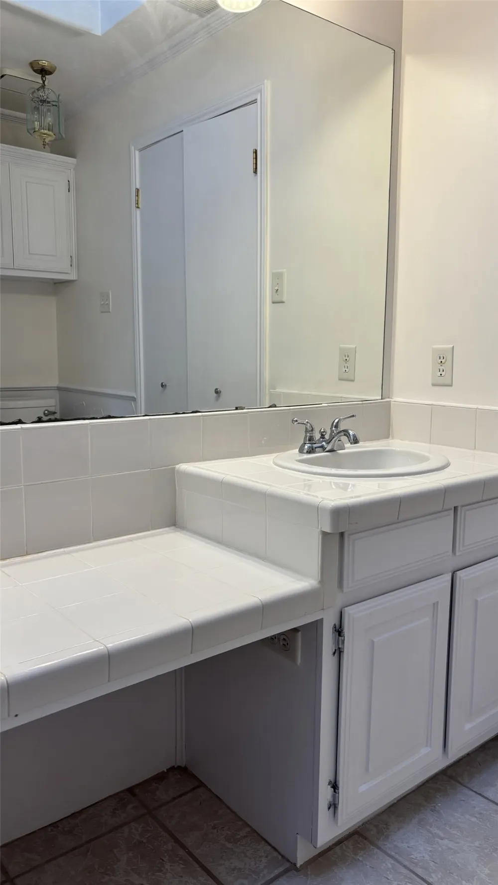 4019 Rive Lane Addison, TX 75001