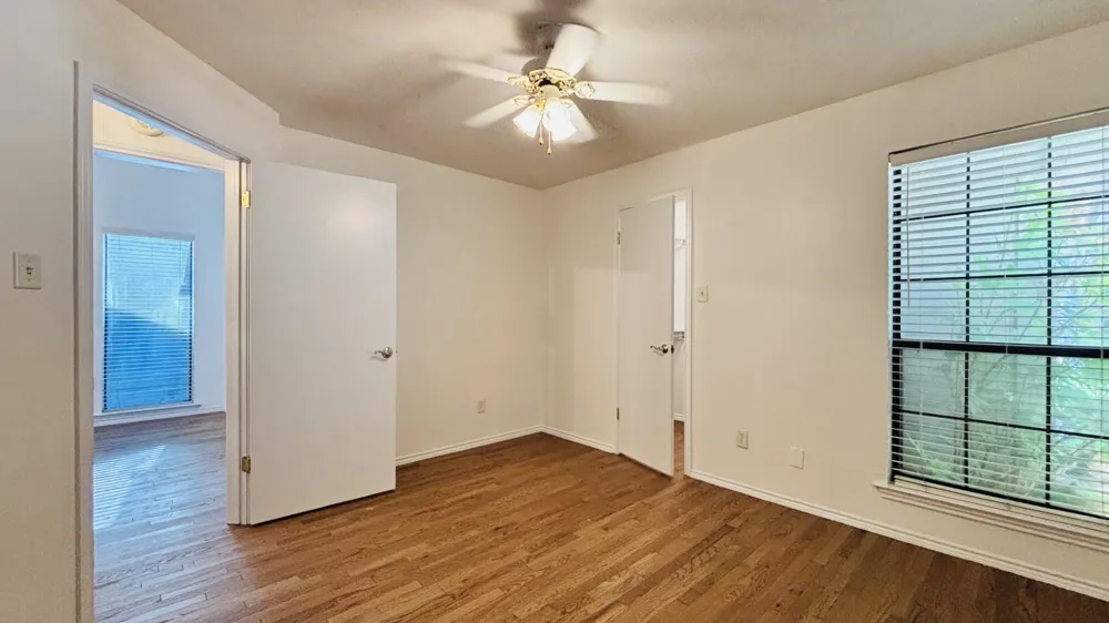 4019 Rive Lane Addison, TX 75001
