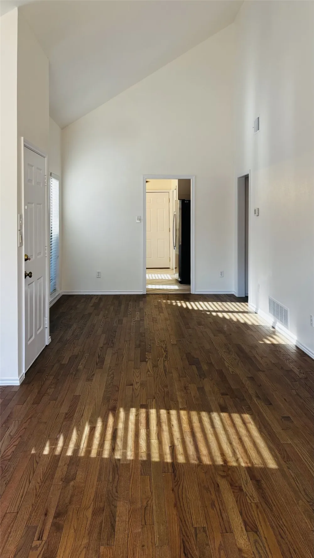 4019 Rive Lane Addison, TX 75001