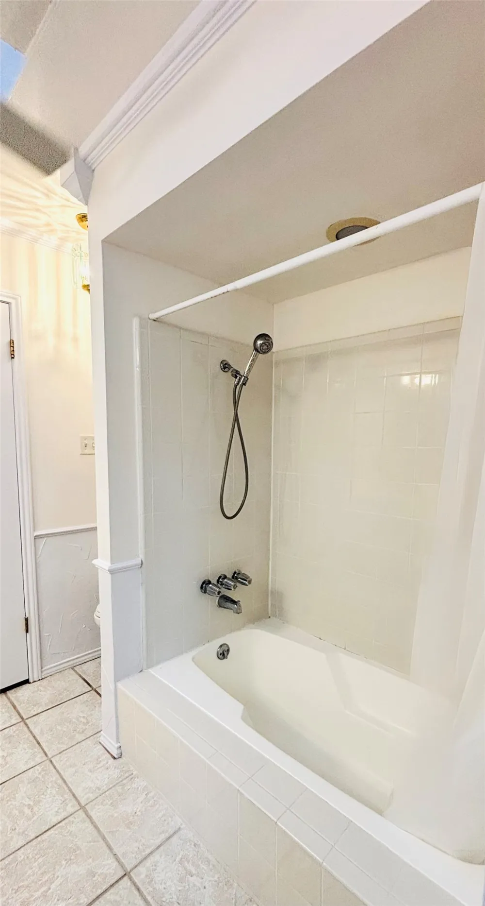 4019 Rive Lane Addison, TX 75001