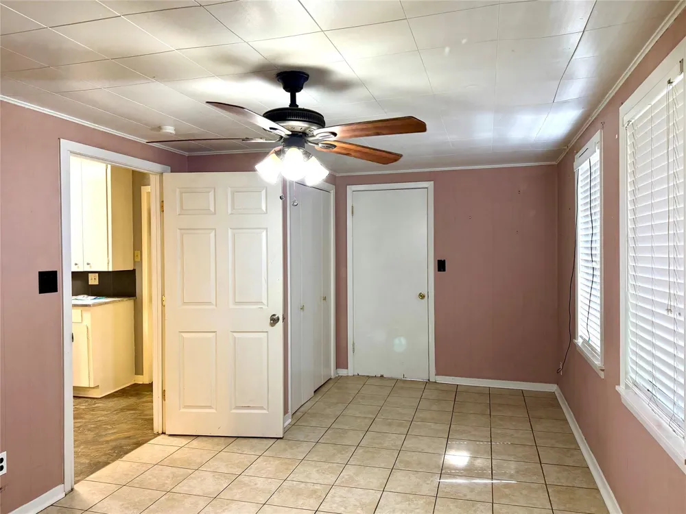 426 E Fm 1093 Road Wallis, TX 77485