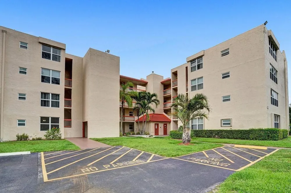 9451 EVERGREEN PLACE #306 Davie, FL 33324