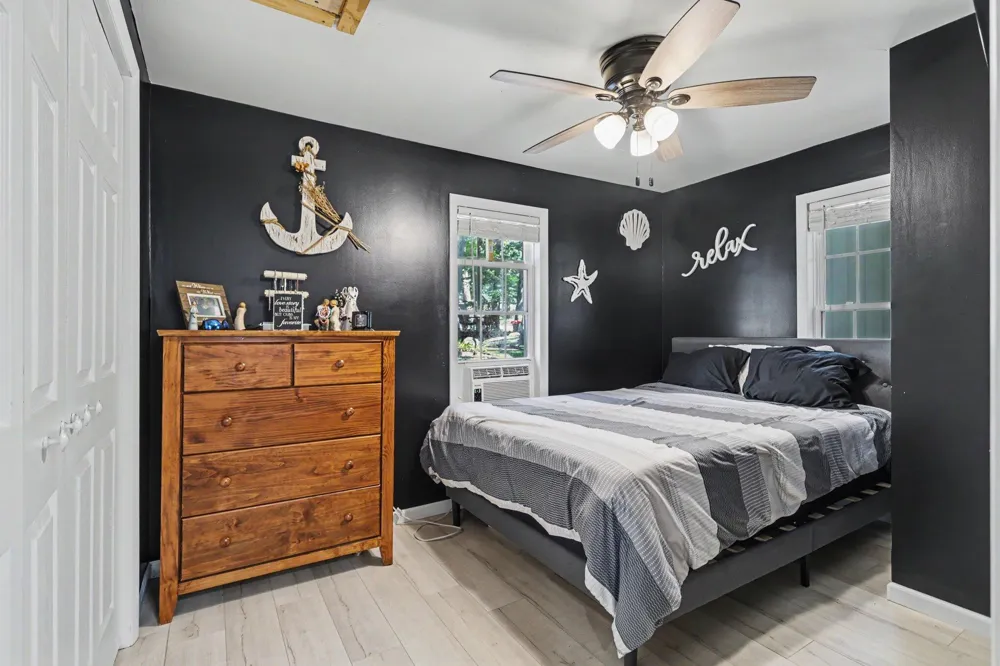 745 Waterfront Drive Kinderhook Township, MI 49036