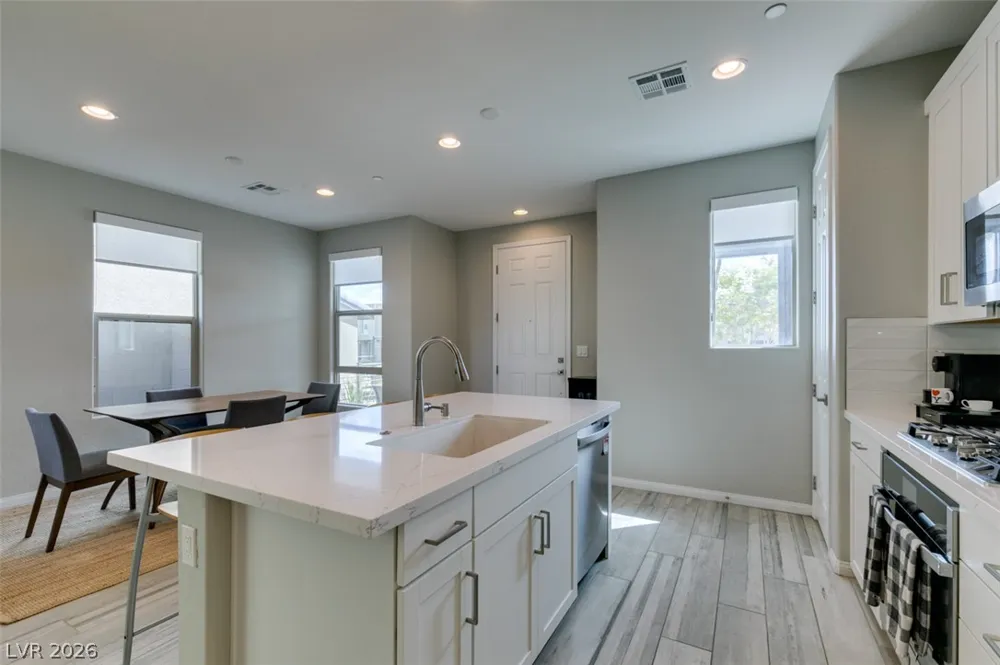 11755 Emerald Lake Avenue Las Vegas, NV 89138