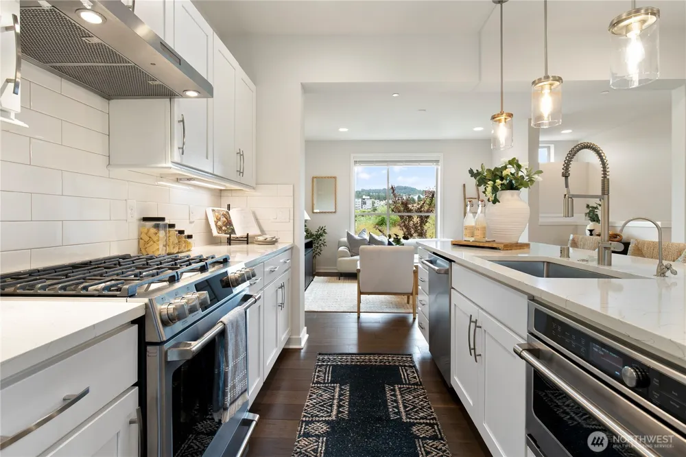 1429 8th Avenue NE #8 Issaquah, WA 98029