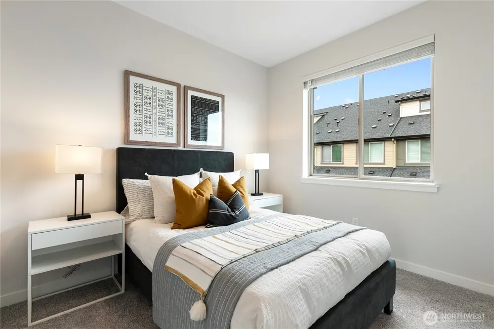 1429 8th Avenue NE #8 Issaquah, WA 98029