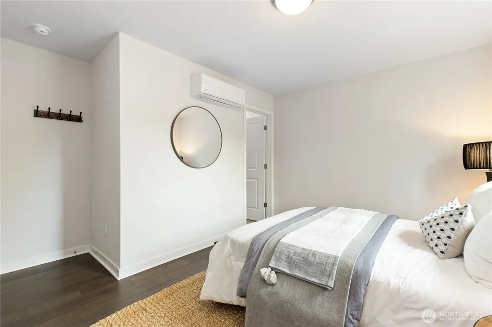 1429 8th Avenue NE #8 Issaquah, WA 98029