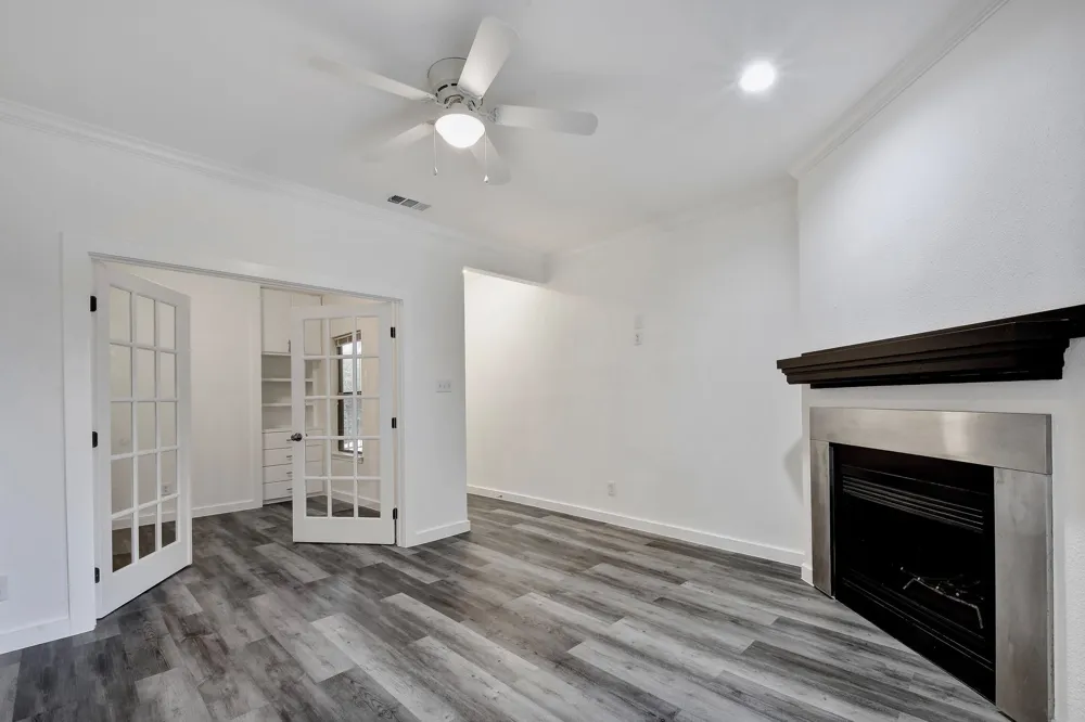 3840 Far West Boulevard #215 Austin, TX 78731