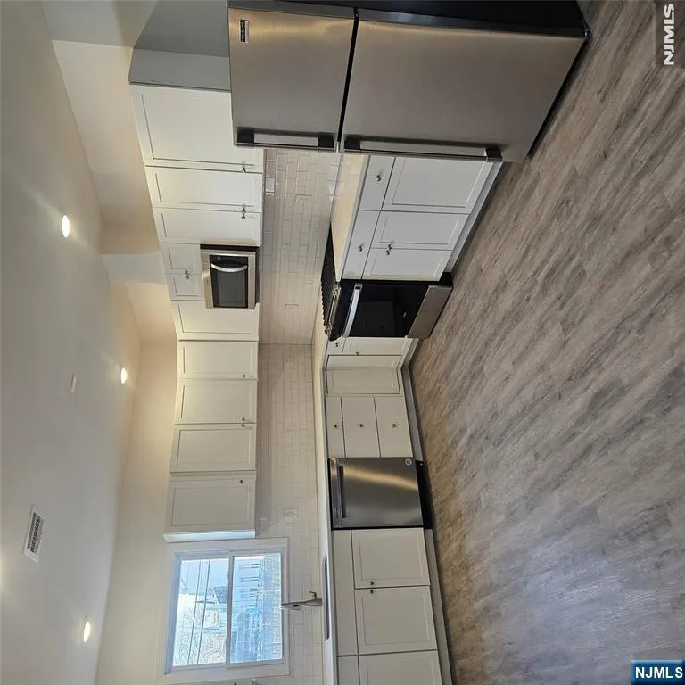 314 N Park Street 2 East Orange, NJ 07017