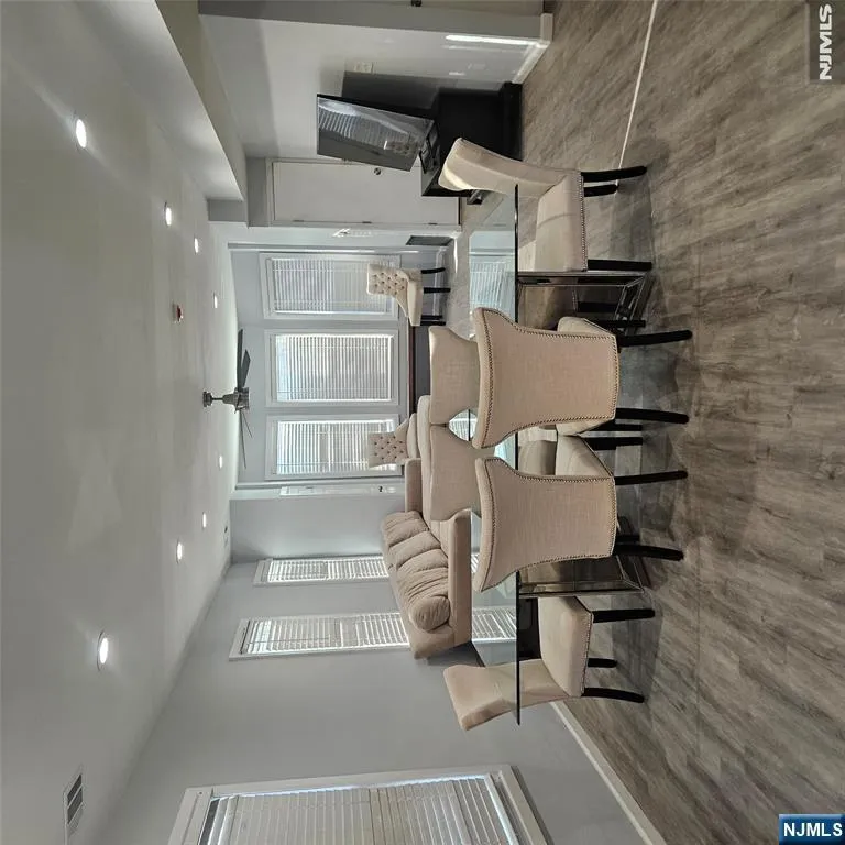 314 N Park Street 2 East Orange, NJ 07017