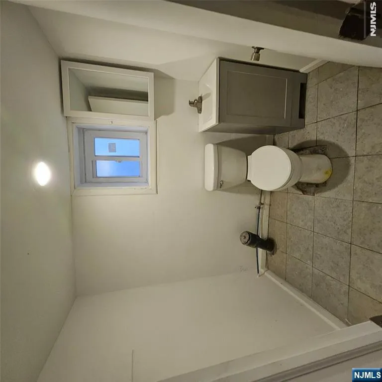 314 N Park Street 2 East Orange, NJ 07017