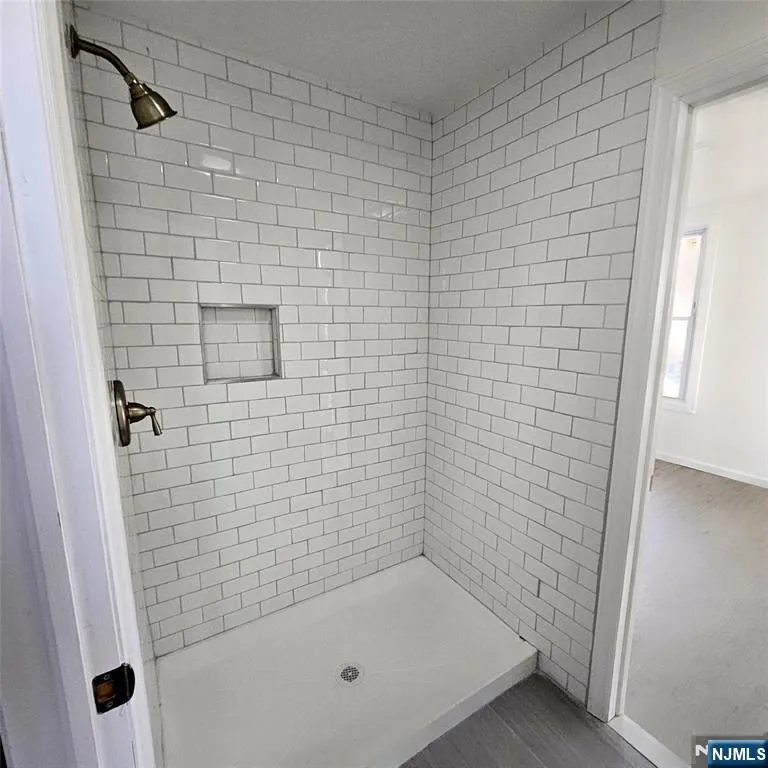 314 N Park Street 2 East Orange, NJ 07017