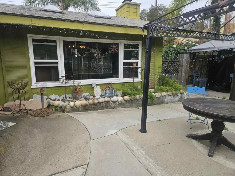 935 Encinitas Blvd Encinitas, CA 92024