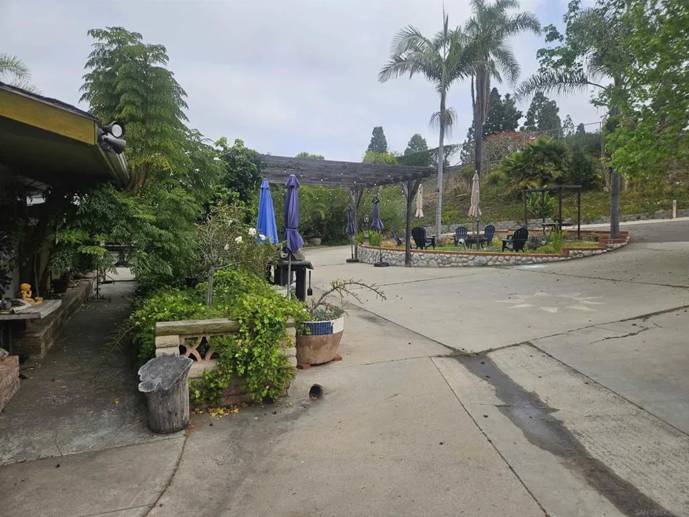 935 Encinitas Blvd Encinitas, CA 92024