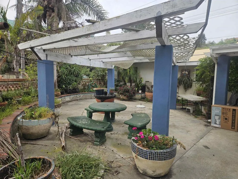 935 Encinitas Blvd Encinitas, CA 92024