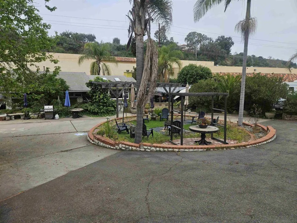 935 Encinitas Blvd Encinitas, CA 92024