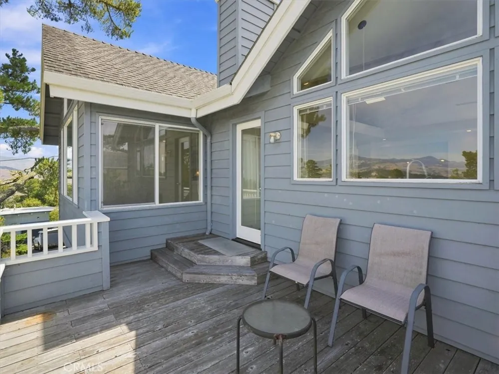 2770 Holden Cambria, CA 93428