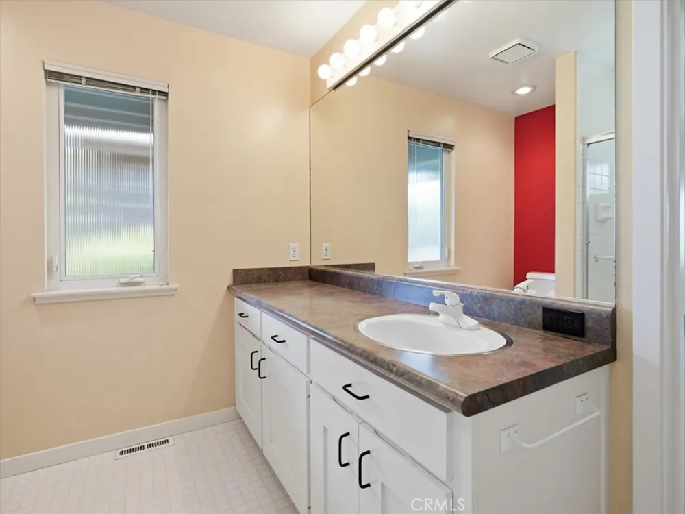 2770 Holden Cambria, CA 93428
