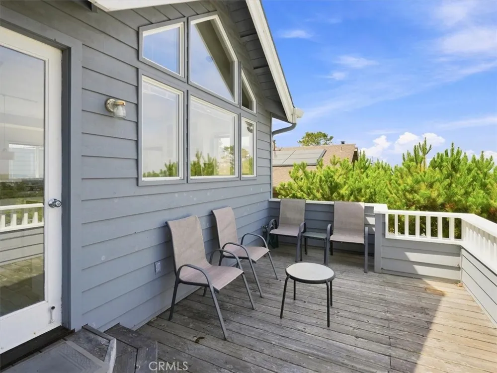 2770 Holden Cambria, CA 93428