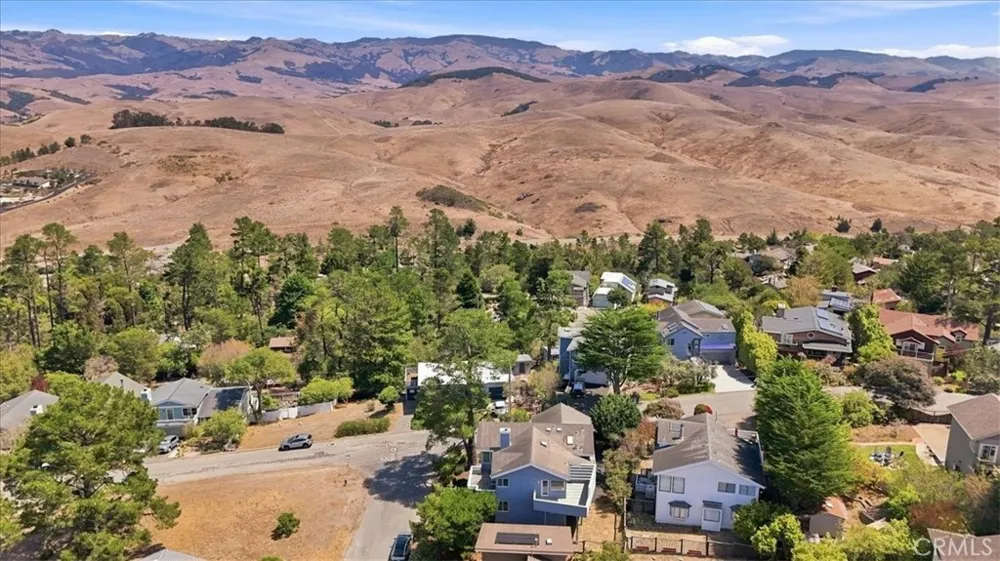 2770 Holden Cambria, CA 93428