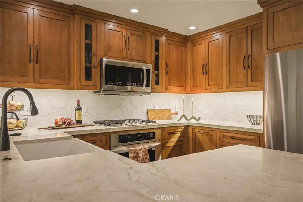 366 Lake Resort Lake Arrowhead, CA 92352