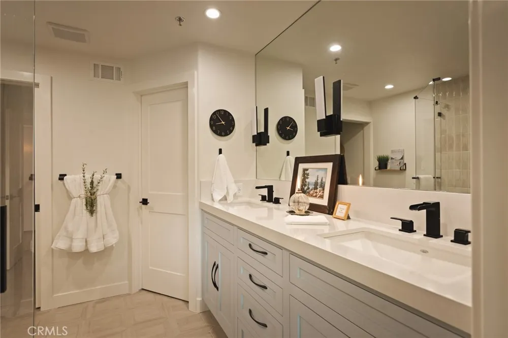 366 Lake Resort Lake Arrowhead, CA 92352