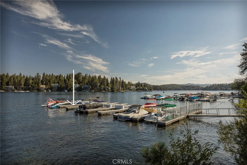 366 Lake Resort Lake Arrowhead, CA 92352